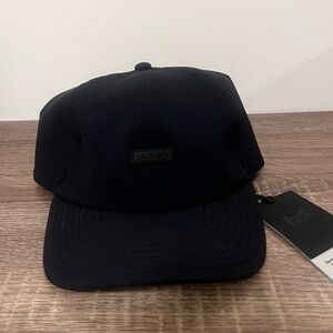 Melin the legend hat NWT black classic